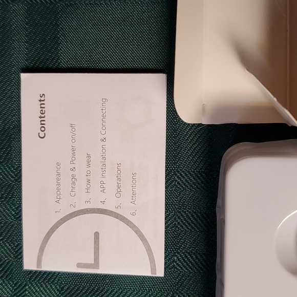 1.8 Smartwatch - Picture 3 of 3